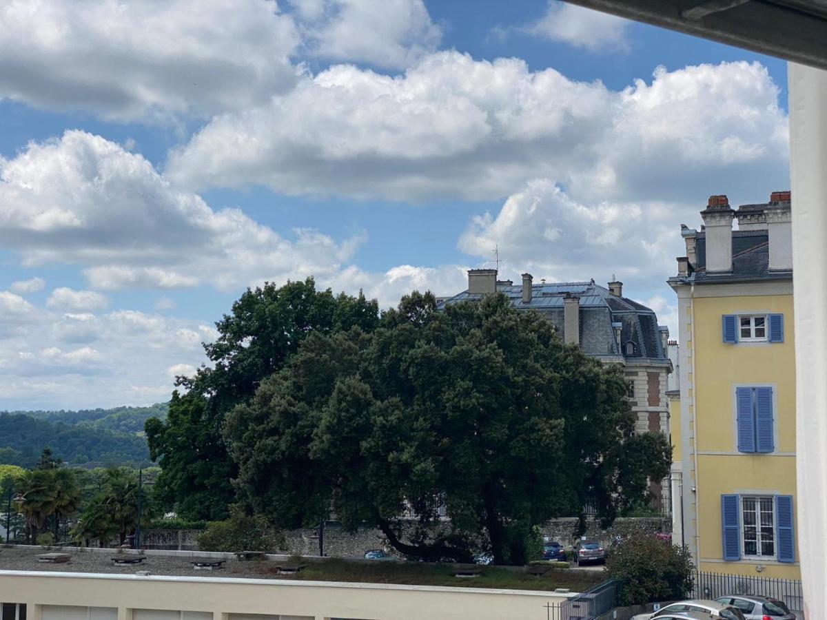 Appartements Pyrenees-Barthou Pau Exteriör bild